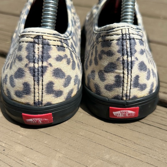 VANS Cheetah Print Lace-Up Sneakers Tan and Grey/Muted Black | Ladies Size 7 - Picture 7 of 8